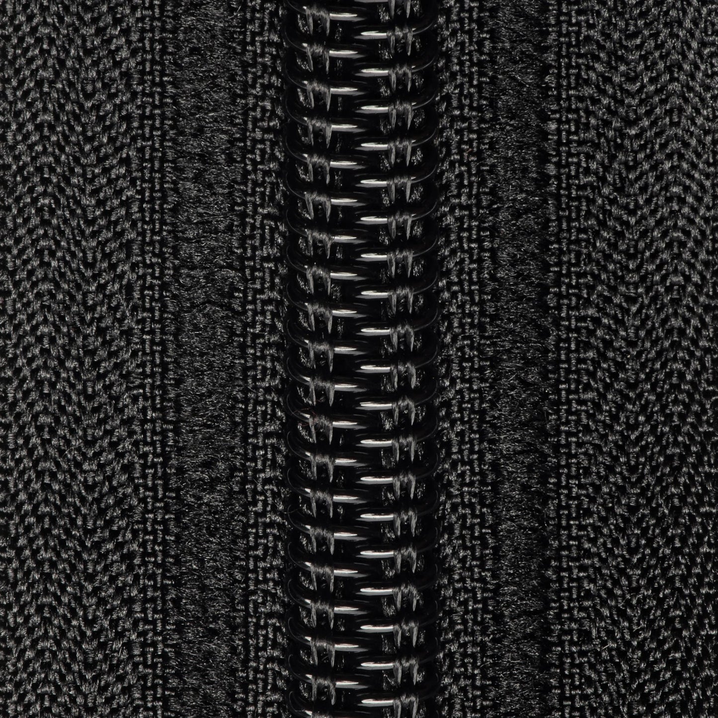 CC Yarn Zip